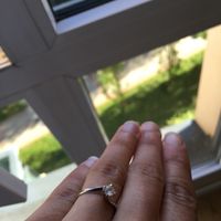 Come sono i vostri anelli di fidanzamento? - 1