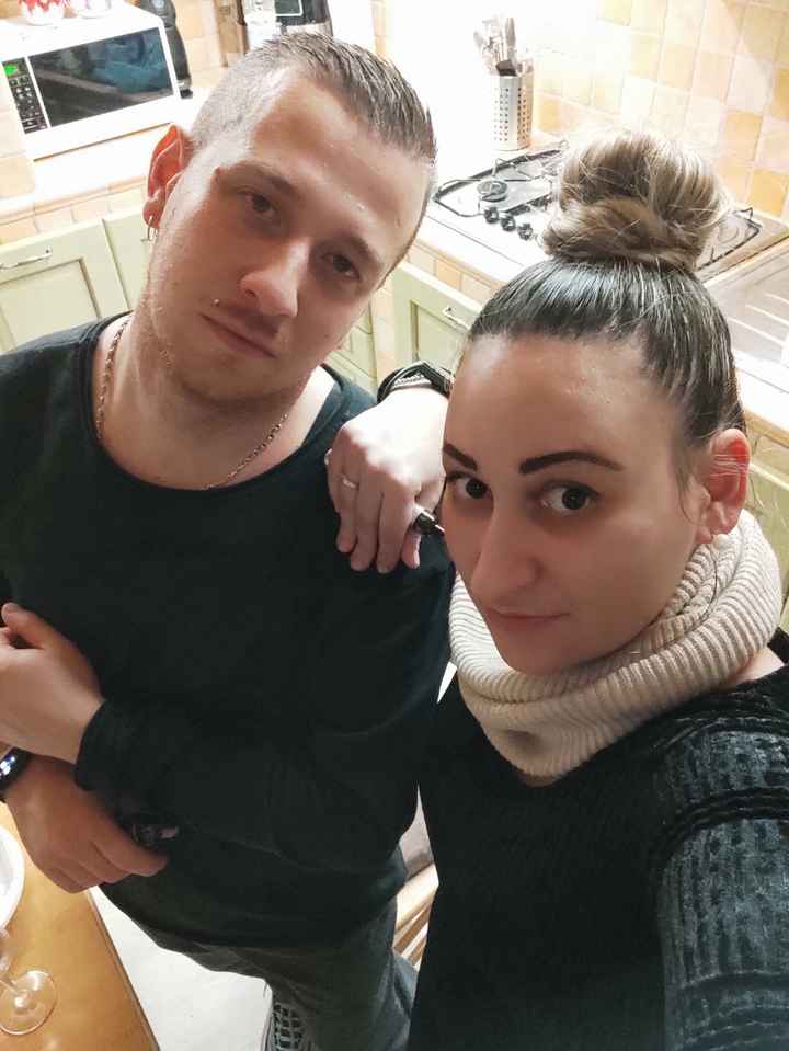 Postate una foto di voi due 👇 - 1