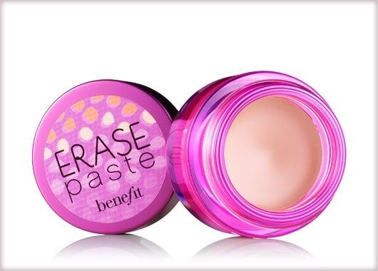 Benefit Erase Past