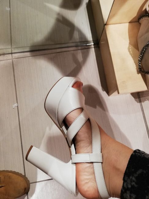Quanto vi sono costate le scarpe da sposa? - 1