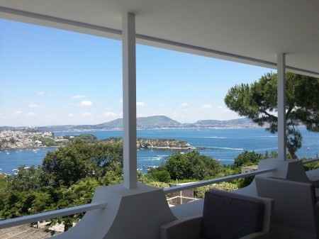 Cercasi location panoramica o sul mare a Napoli - 3