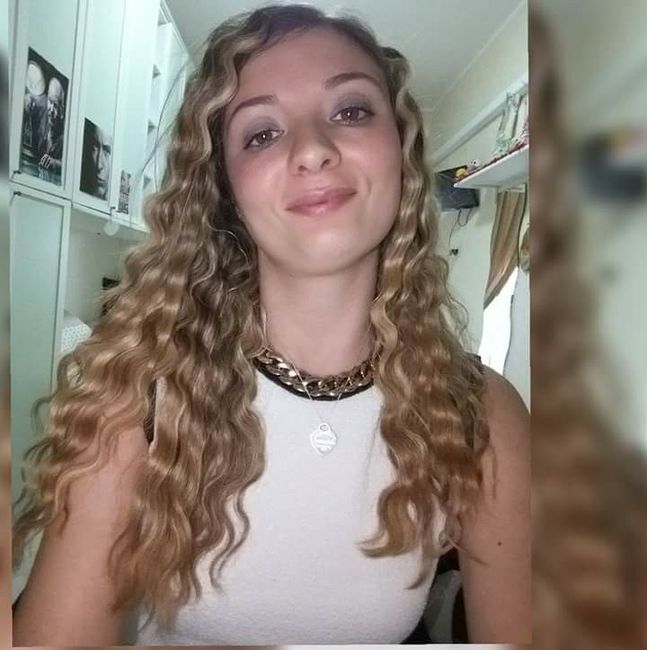 Acconciatura raccolta 1