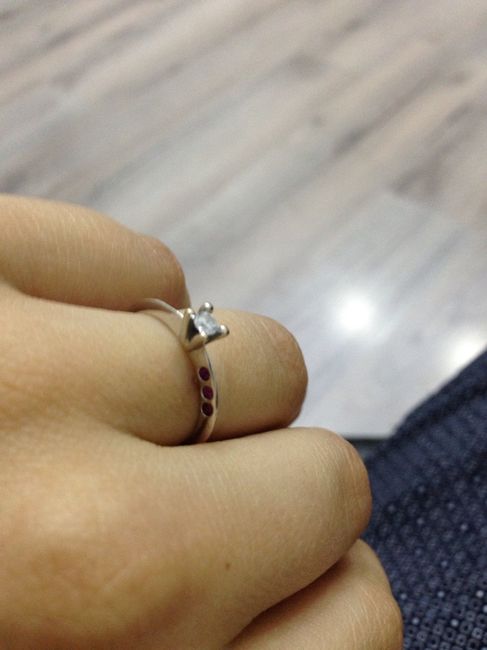 Il mio meraviglioso anello di fidanzamento - 1