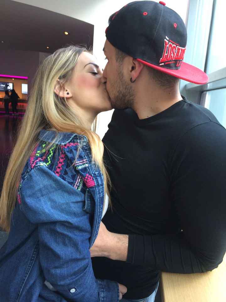 Postate una foto di voi due 👇 - 1