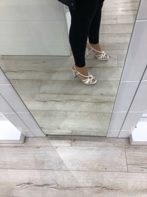 Finalmente scarpe 👠 - 1