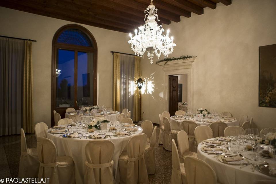 Cena interno