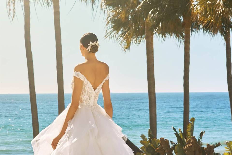 Pronovias barcelona 2023