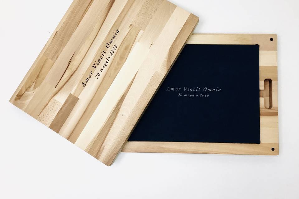 Album con cofanetto in legno