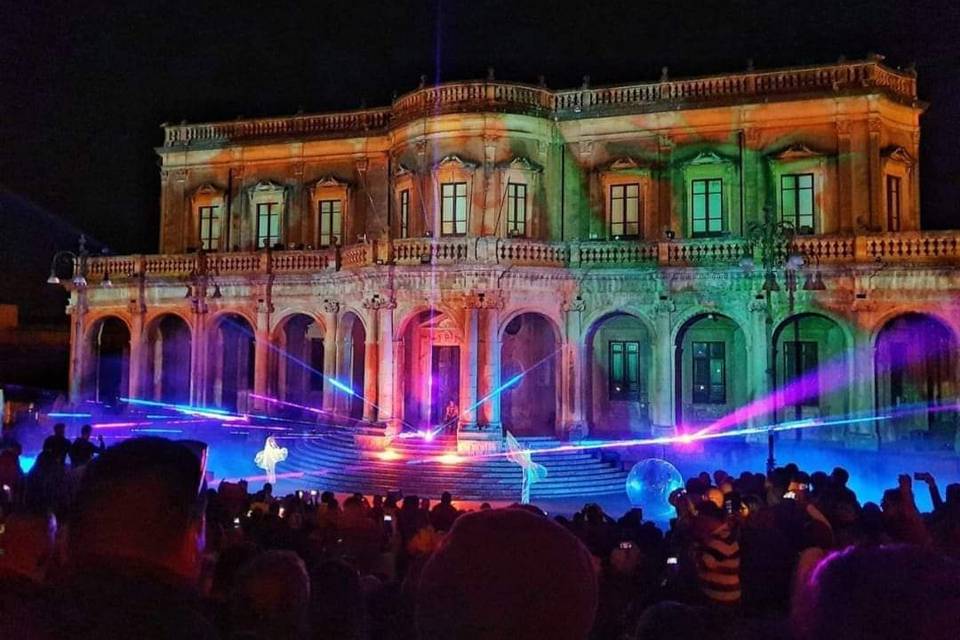 Video Mapping Noto