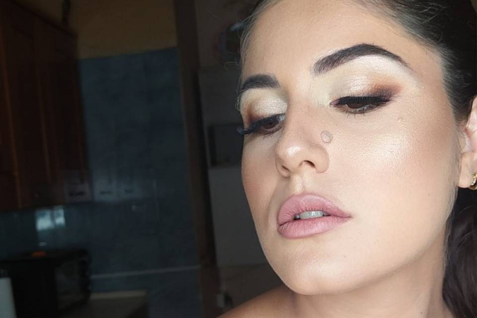 Makeup glam