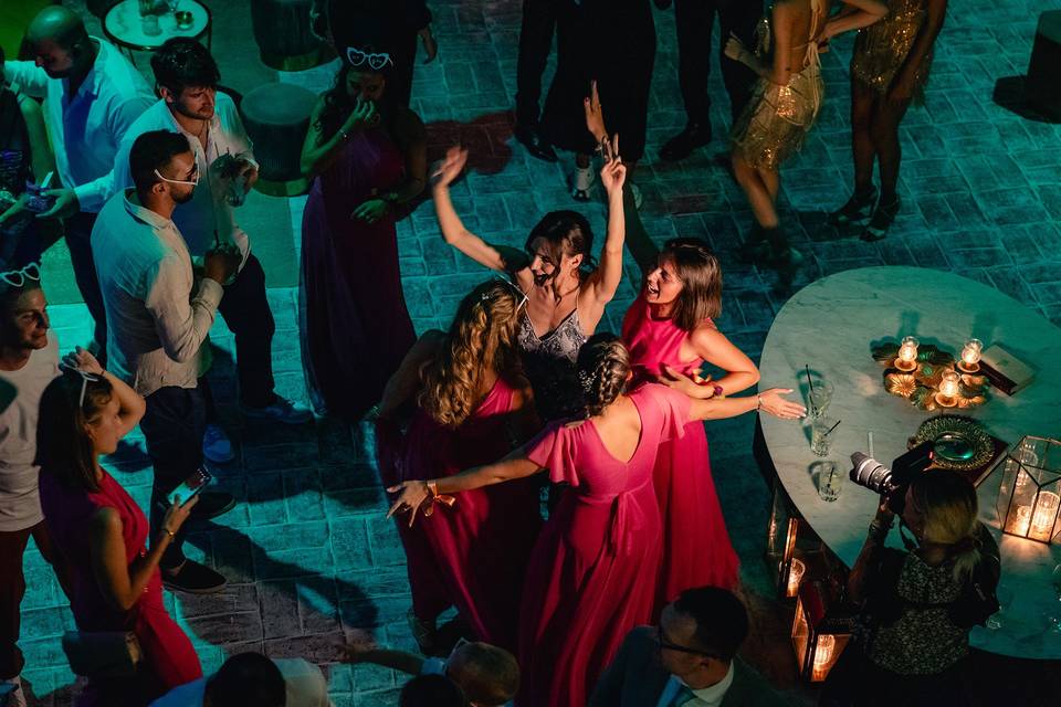 Sposa Amiche al party