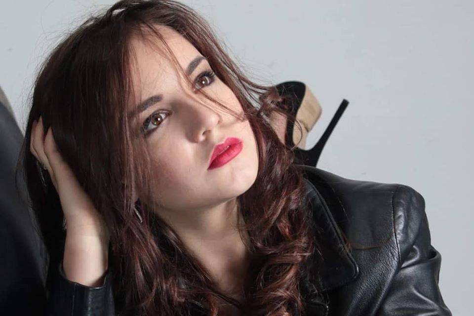 Sara Make Up