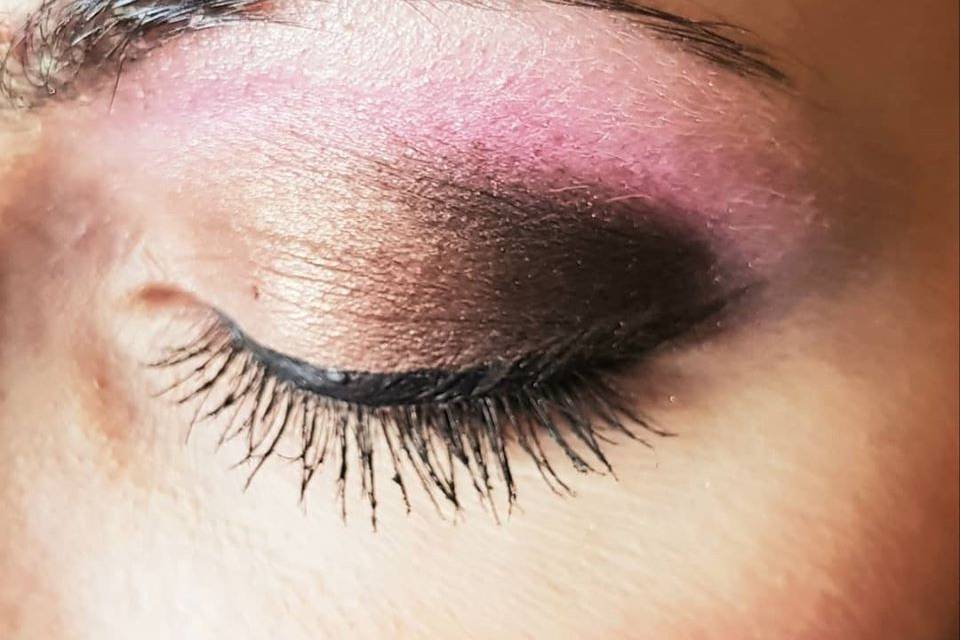 Sara Make Up