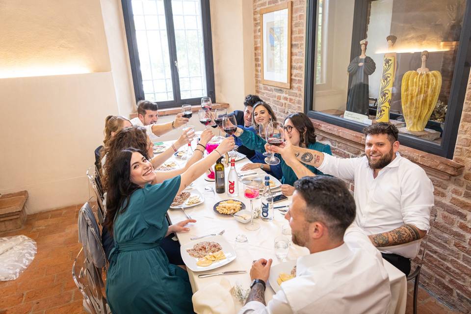 Brindisi a tavola