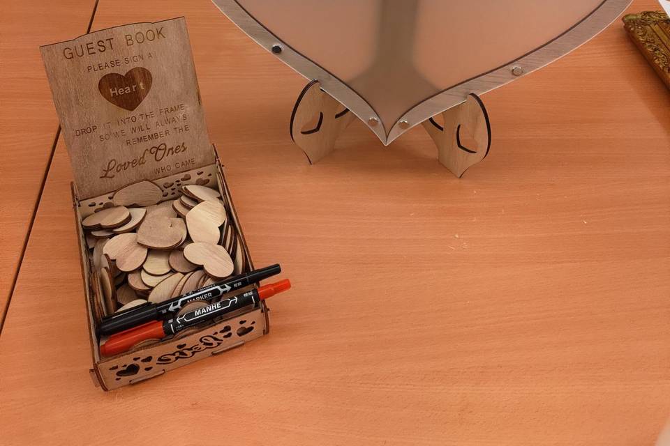 Portamessaggi pirografato
