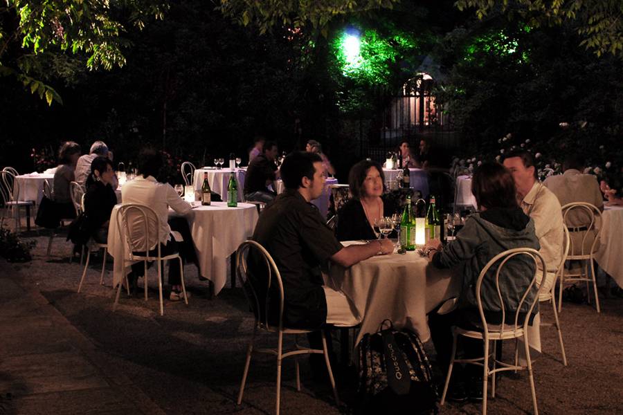 Ristorante in giardino