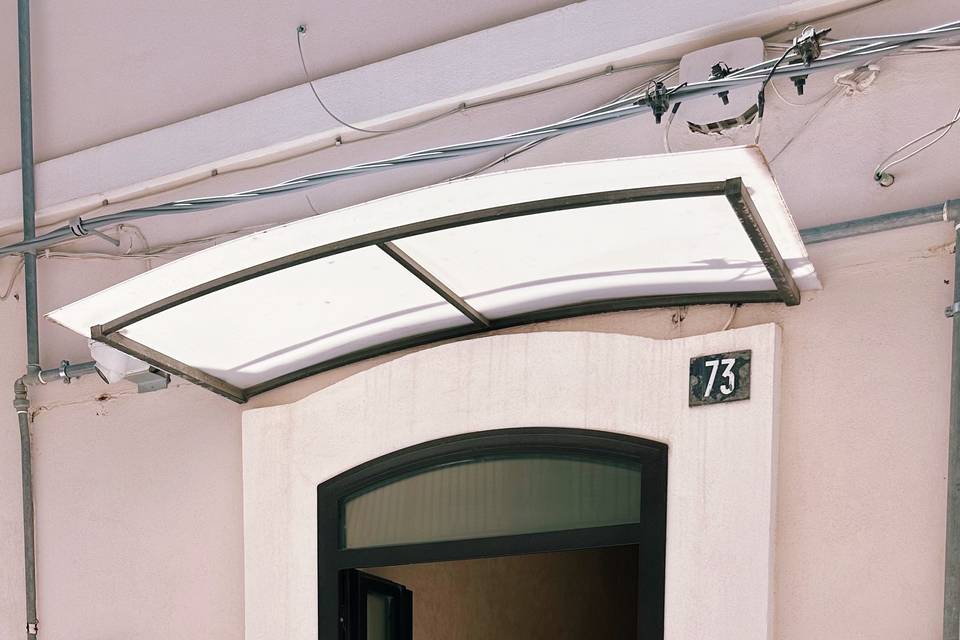 Mon