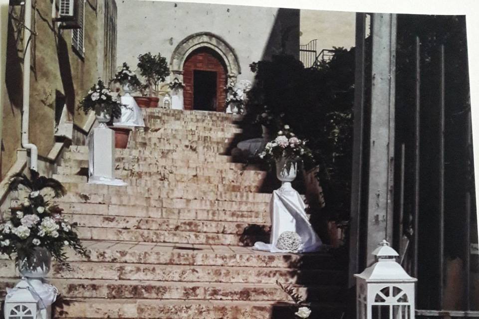 Addobbi scalinata chiesa