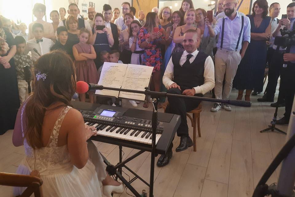 La sposa canta