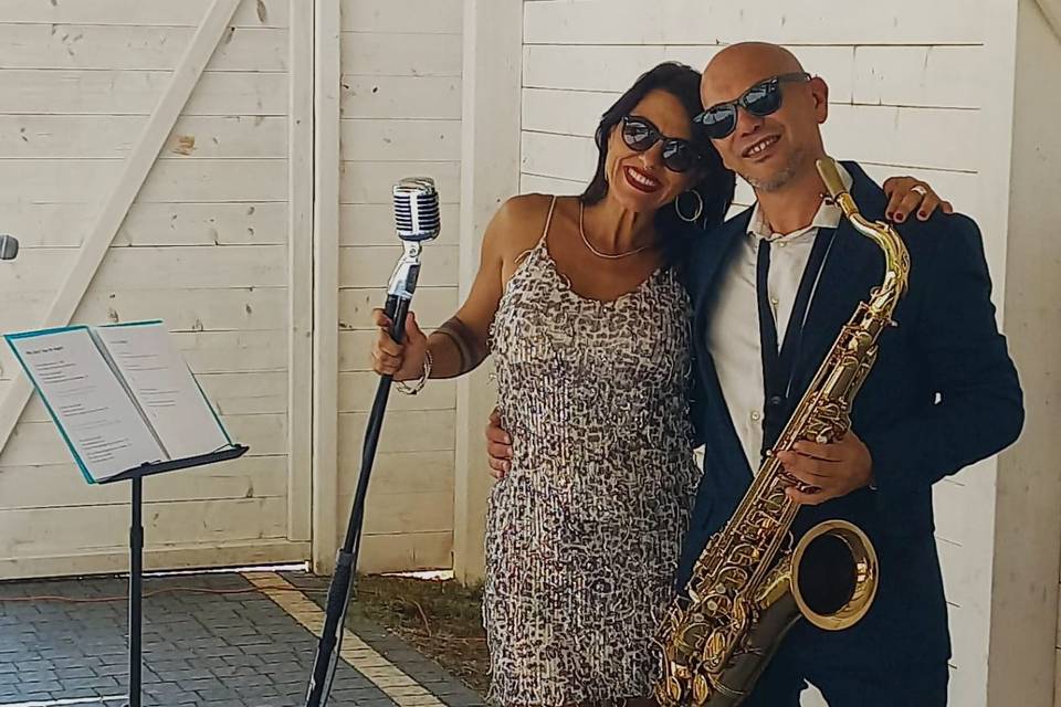 Solo Blue Sax & Voice