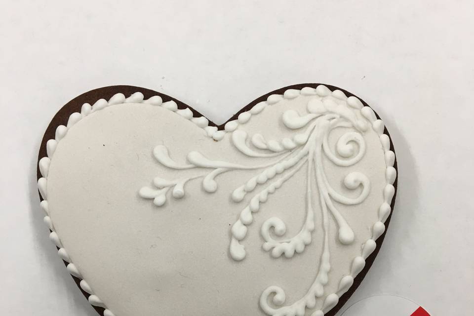 Heart wedding biscuit