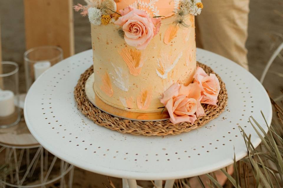 Boho wild wedding cake