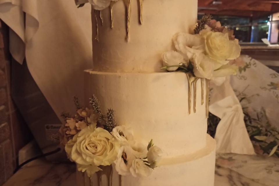 Golden drip cake