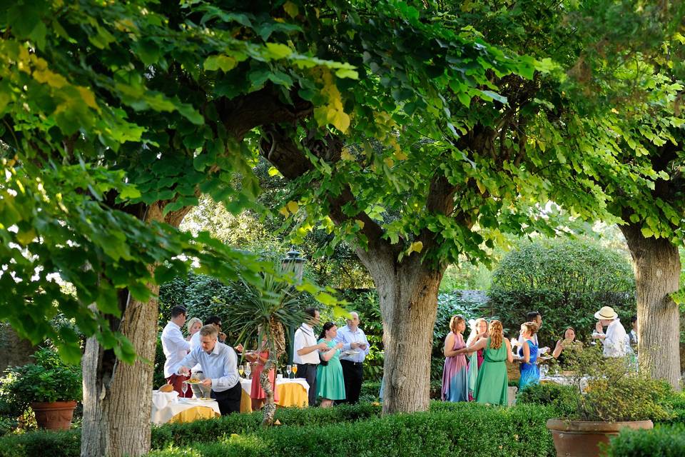 Aperitivo in giardino