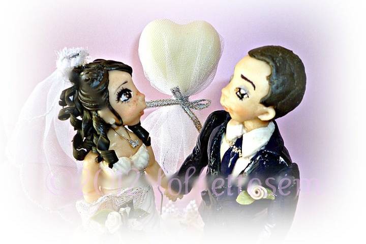 Cake topper personalizzato: Eleganza e semplicità