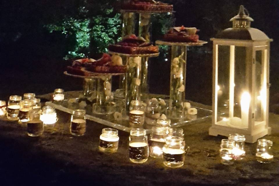Taglio torta nel parco