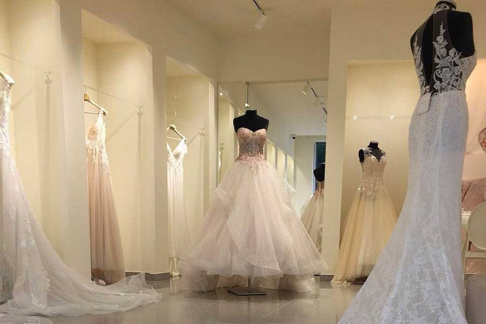 Cerrato Sposa - Store dedicato Nicole Milano