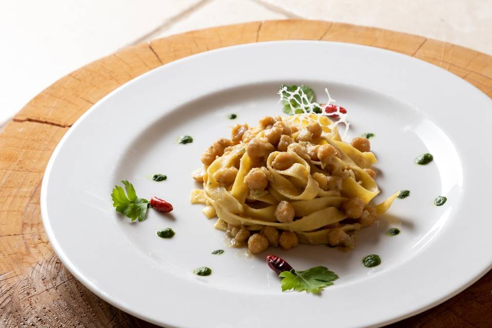 Primo di pasta lavorata a mano