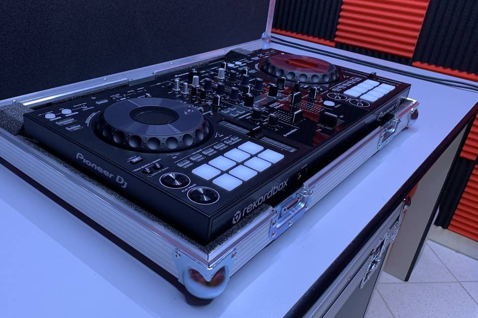DDJ 800 PIONEER