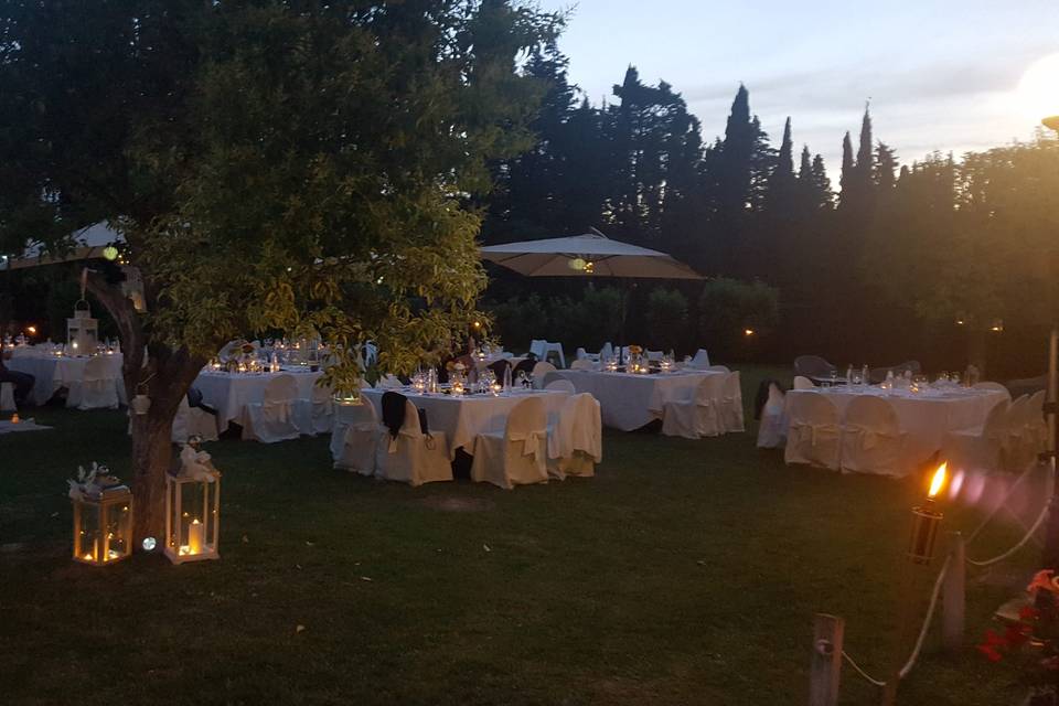 Cena in giardino