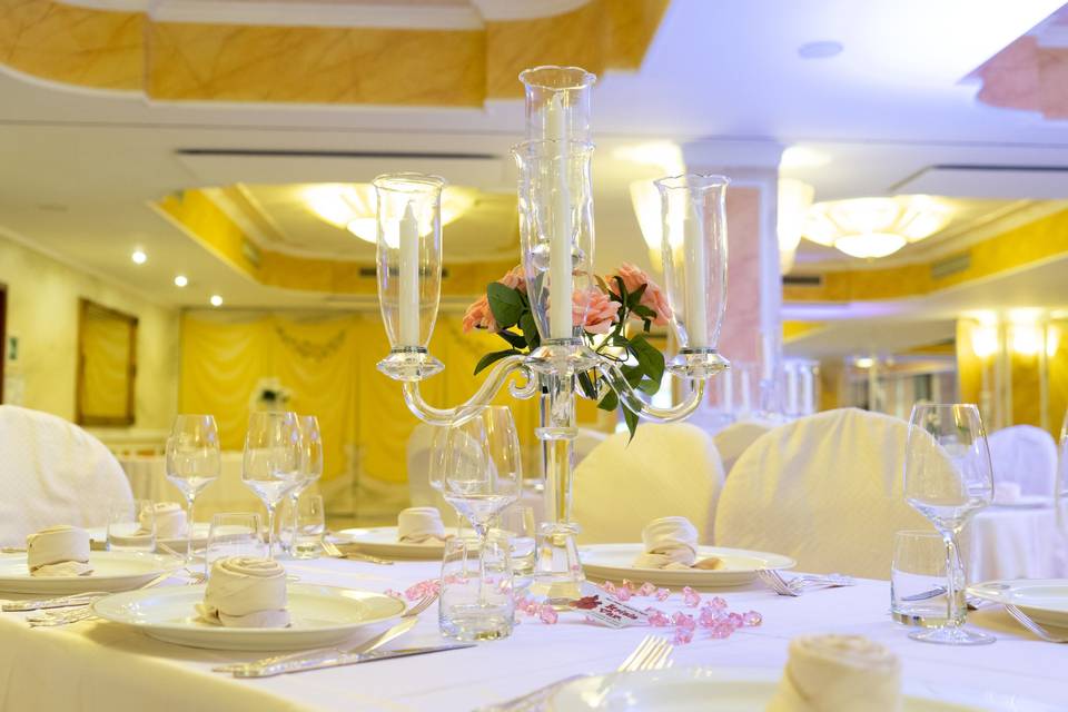 Tavolo imperiale sposi - Sala Smeralda