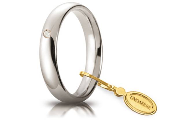 Fede comoda in oro bianco