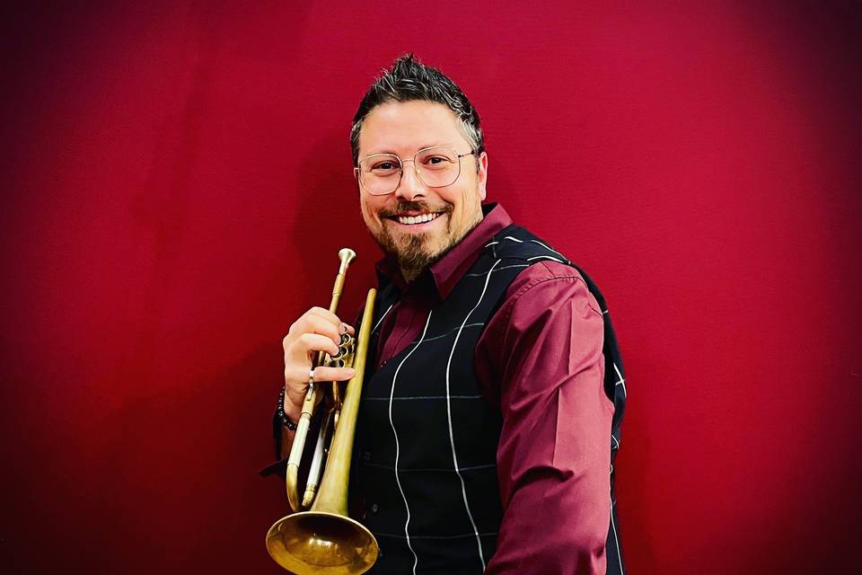Trumpet in red