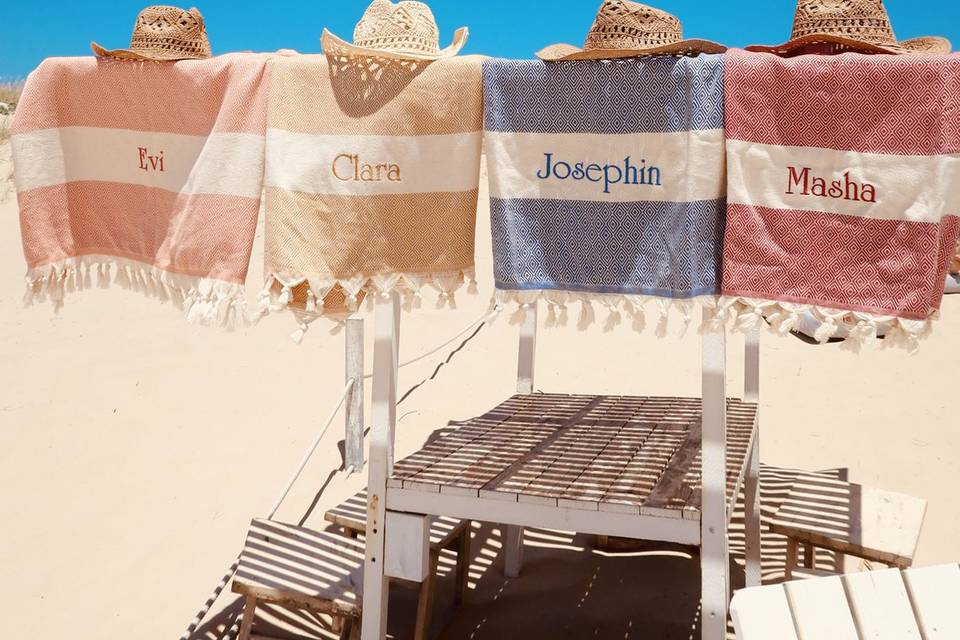 Playa towels & jolene hat