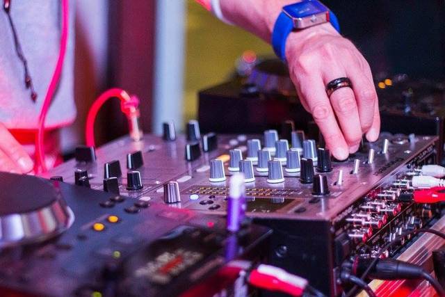 DJ - djset