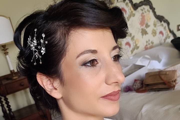 Bride make-up