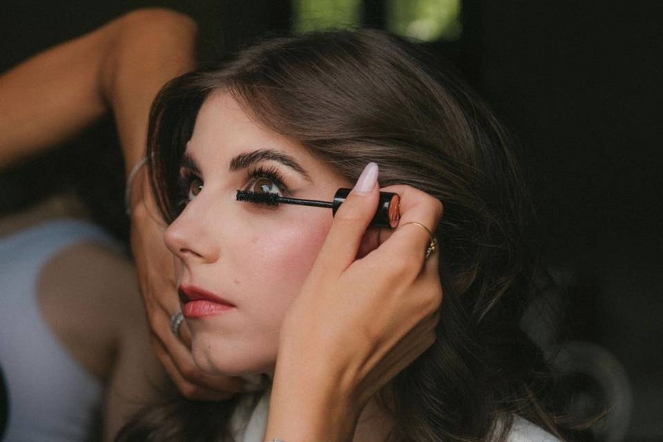Backstage Linda