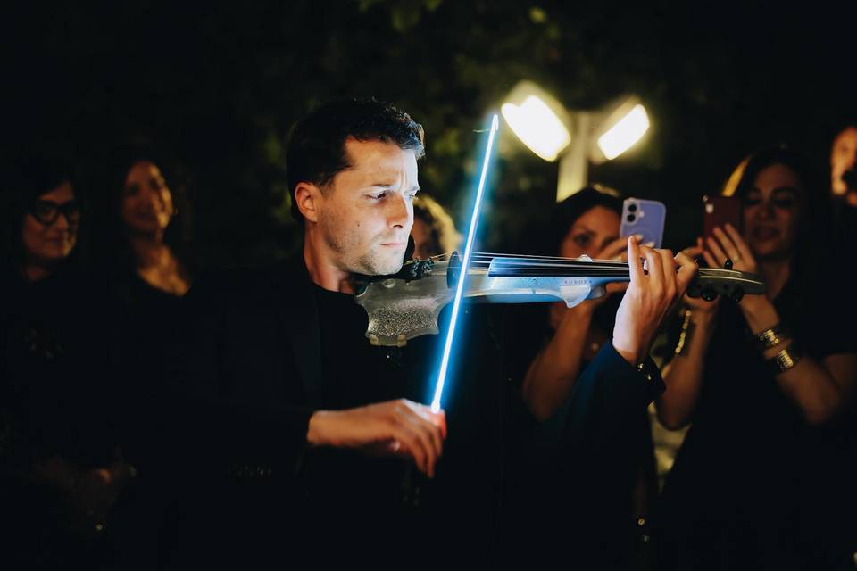 Violin Show Led