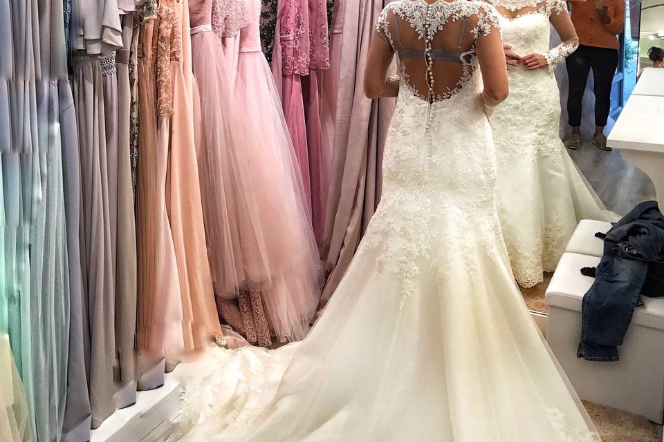 Collezione abiti da sposa