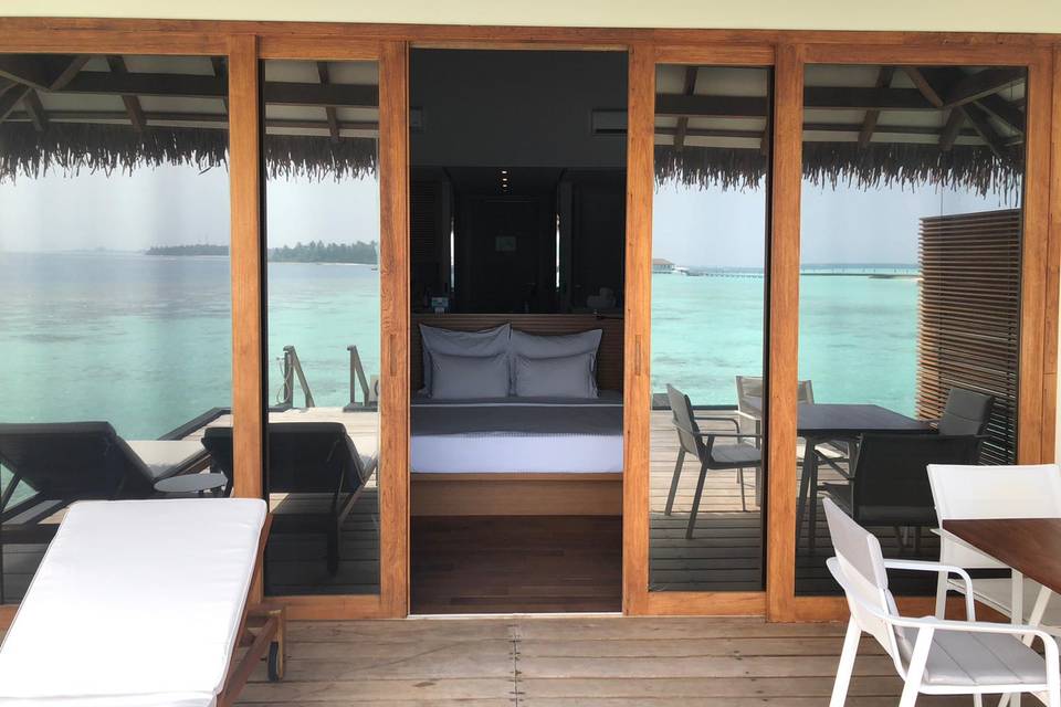 Maldive Velifushi Overwater