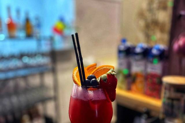Cocktail bar
