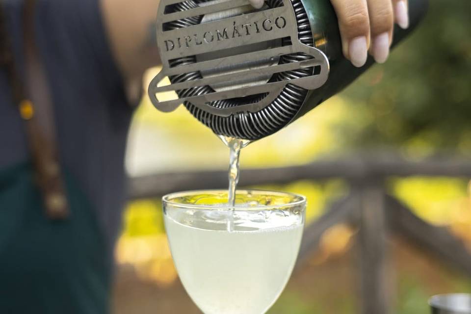 Cocktail bar