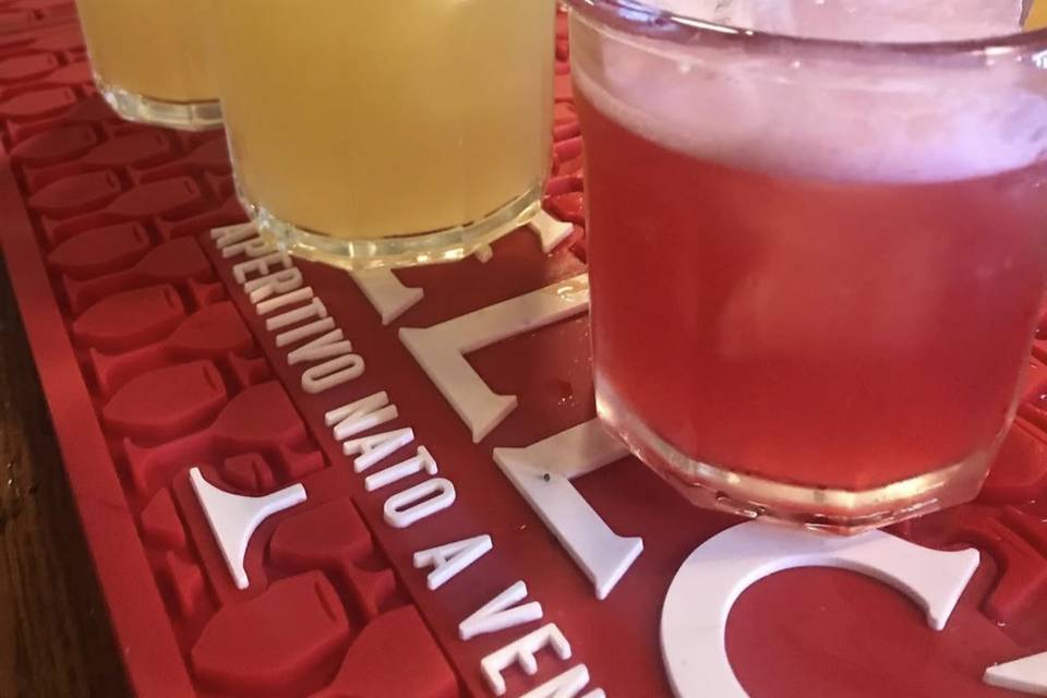Cocktail bar