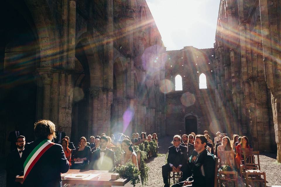 Cerimonia  a San Galgano