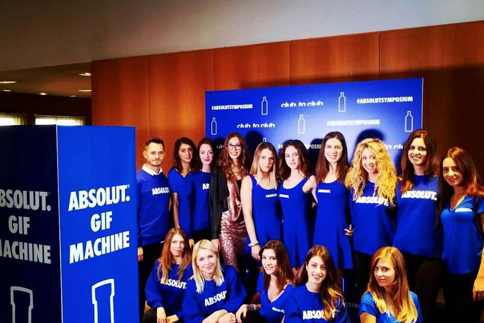 Social gif machine - absolut