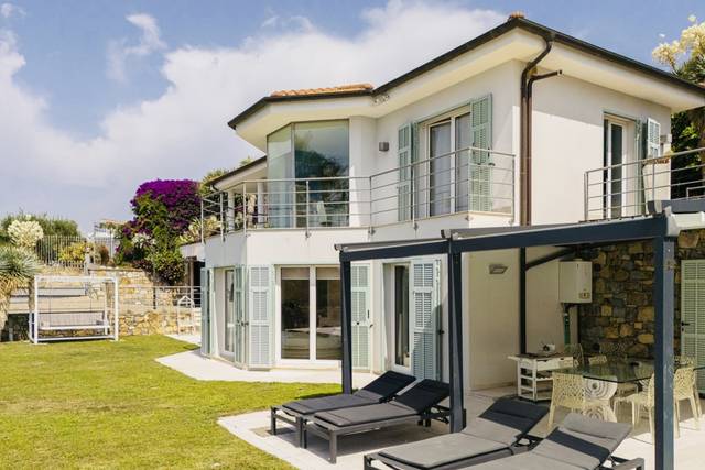 Villa Monet Luxury Home